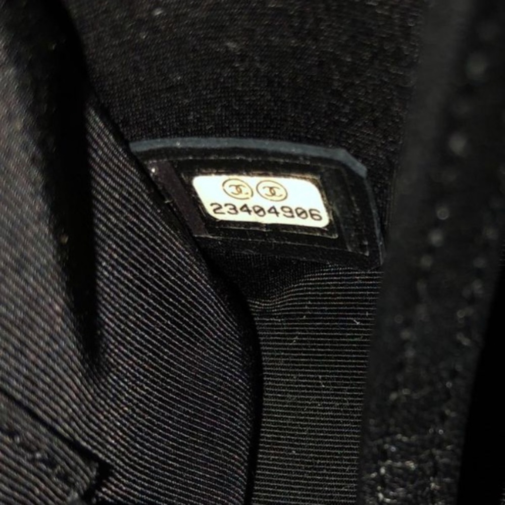 Chanel Large Boy Bag - Picture 4 of 5